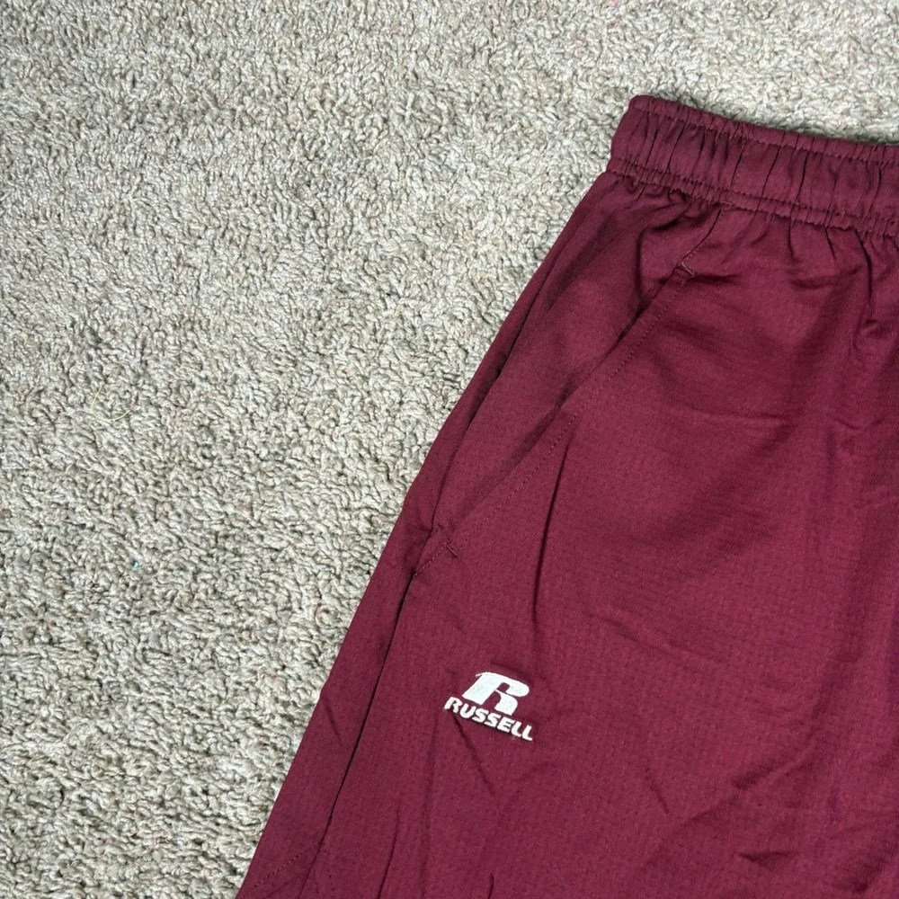 Mens Russell Athletic Washington Redskins Dri-Power Shorts Burgundy Medium